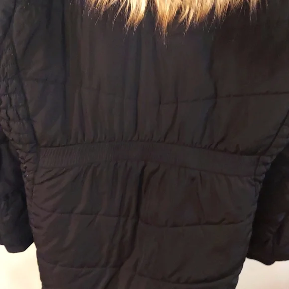 Torrid EUC size 3 Black Winter Coat with faux fur trim. Pristine. No matting. - Picture 5 of 6